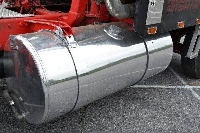 1983 Peterbilt 362 FAT CAB