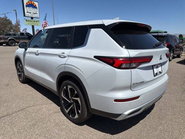 2024 Mitsubishi Outlander