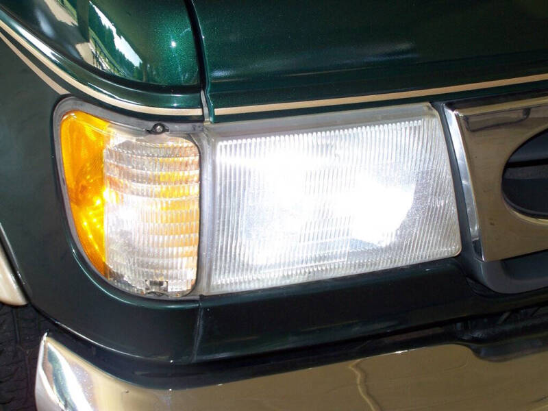 2000 Ford E-Series E-150