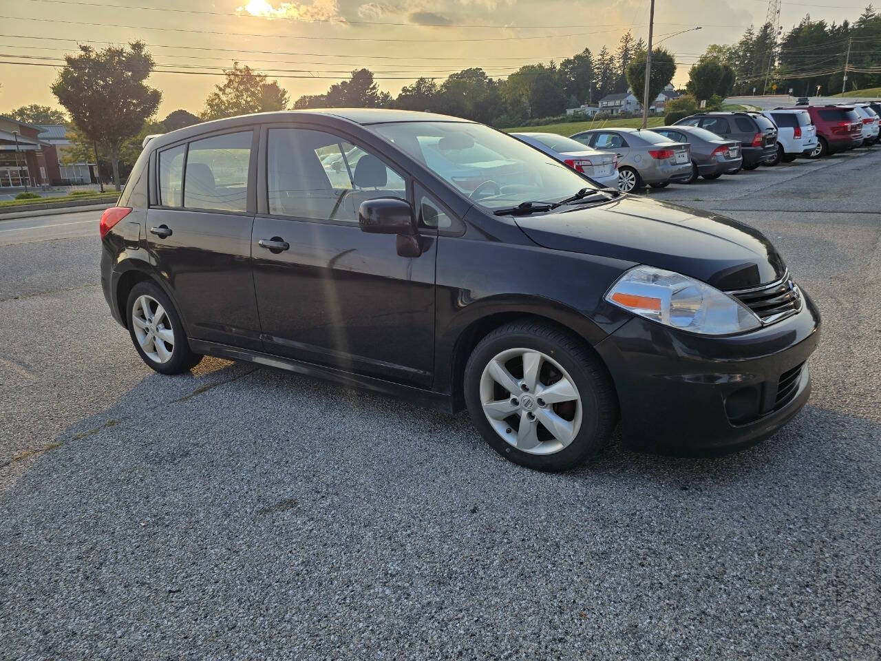 2011 Nissan Versa for sale at QUEENSGATE AUTO SALES in York, PA