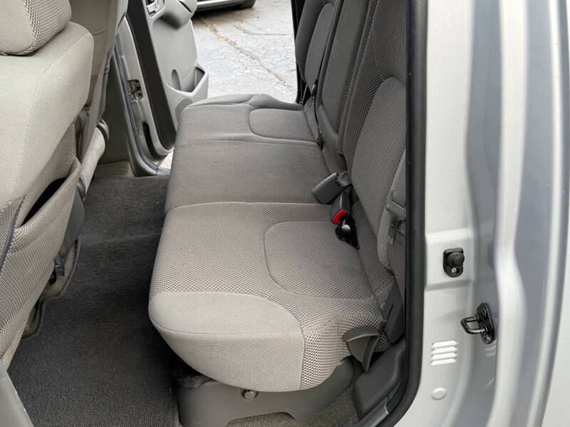 2006 Nissan Frontier LE