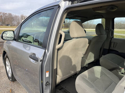 2016 Toyota Sienna L 7-Passenger