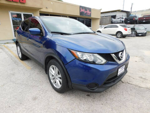 2018 Nissan Rogue Sport for sale at AMD AUTO in San Antonio TX