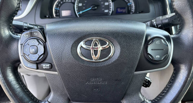 2014 Toyota Camry SE