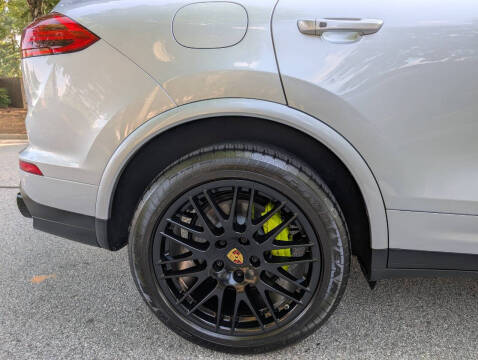 2018 Porsche Cayenne S E-Hybrid