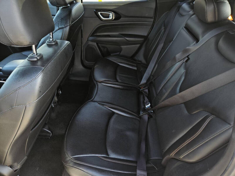 2023 Jeep Compass (Red) Edition