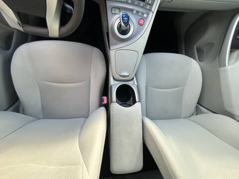 2012 Toyota Prius Two