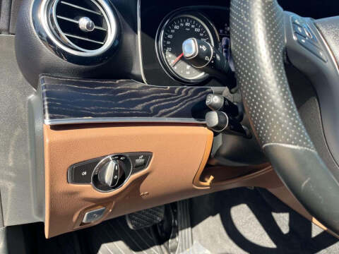 2017 Mercedes-Benz E-Class E 300 4MATIC