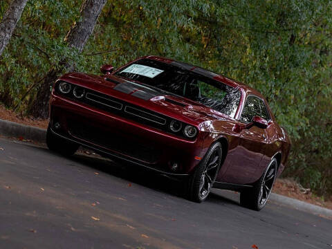 2018 Dodge Challenger SXT Plus
