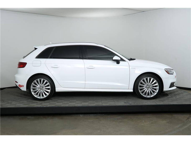 2017 Audi A3 Sportback e-tron 1.4T Premium Plus