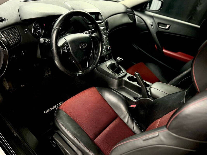 2011 Hyundai Genesis Coupe 3.8L R-Spec
