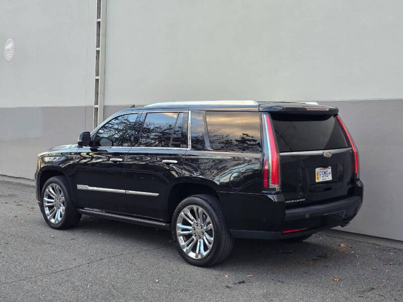 2017 Cadillac Escalade Premium Luxury