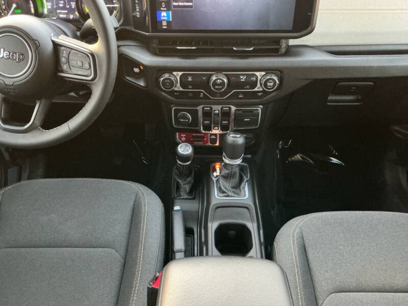 2025 Jeep Wrangler Willys 4xe