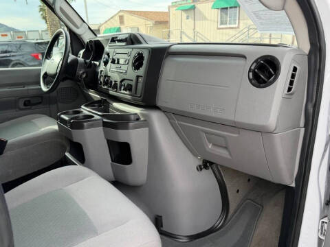 2014 Ford E-Series E-250