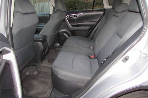 2021 Toyota RAV4 Hybrid LE