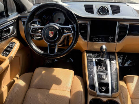 2018 Porsche Macan S