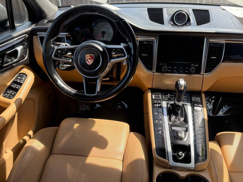 2018 Porsche Macan S