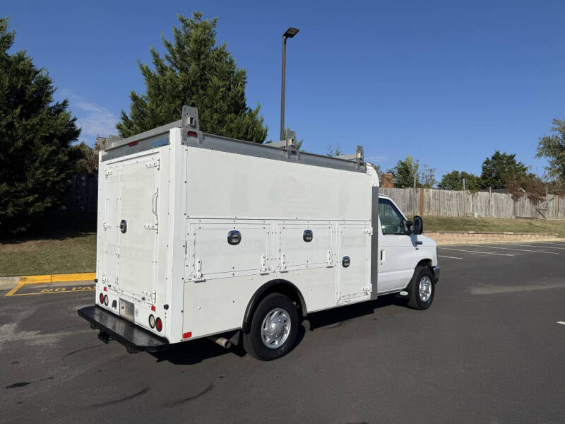 2016 Ford E-Series E-350 SD