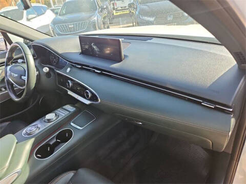 2022 Genesis GV70 2.5T Standard