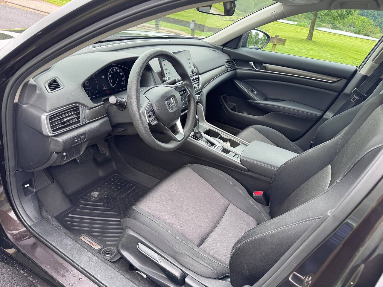 2018 Honda Accord 8