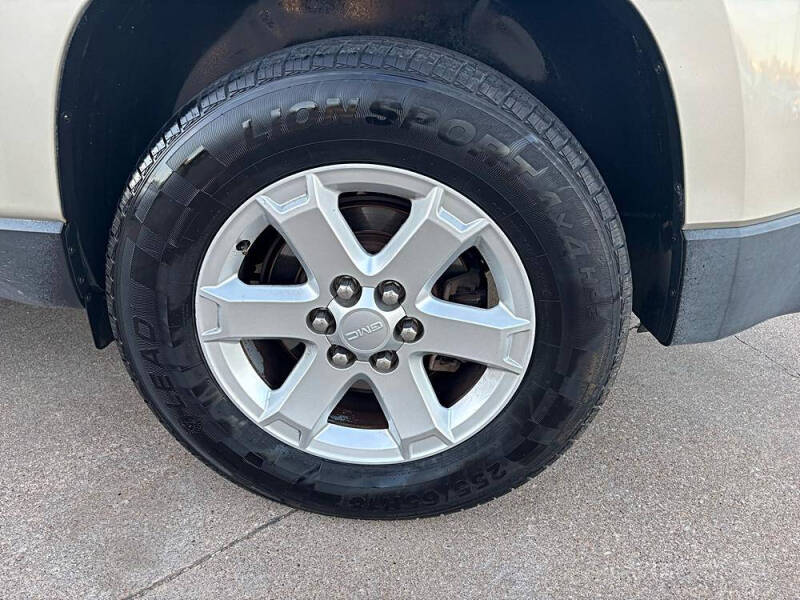 2013 GMC Acadia SLE-2