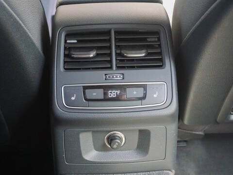 2017 Audi A4 2.0T quattro Premium Plus