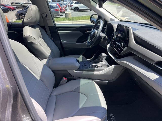 2024 Toyota Highlander XLE