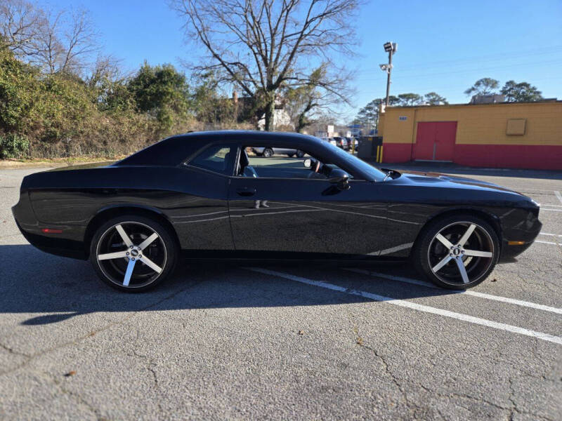 2013 Dodge Challenger SXT Plus