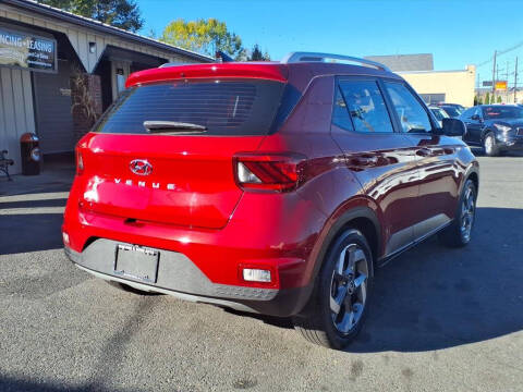 2022 Hyundai Venue SEL