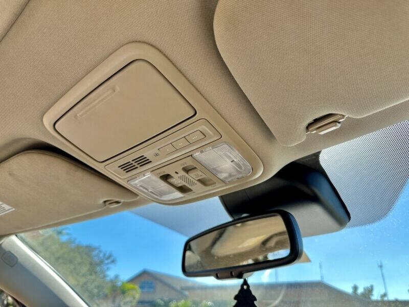 2014 Honda Odyssey  - $15,995