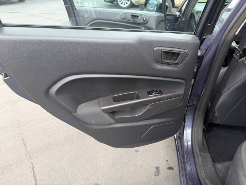 2012 Ford Fiesta SE