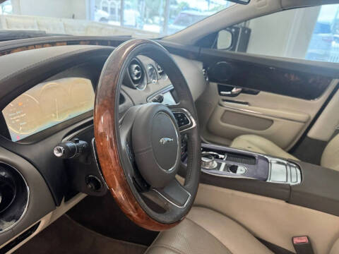 2012 Jaguar XJ