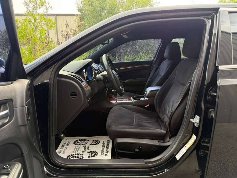 2012 Chrysler 300