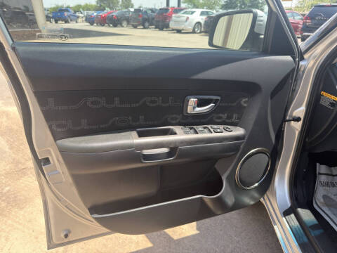 2012 Kia Soul +