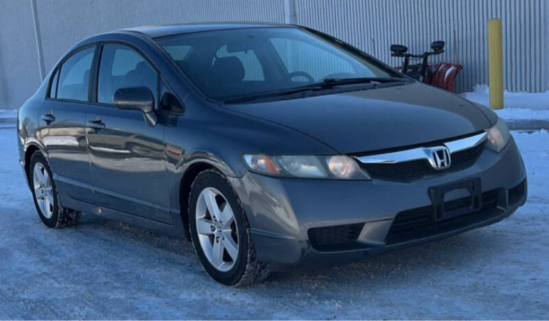 2011 Honda Civic for sale at In Motion Sales LLC in Olathe KS