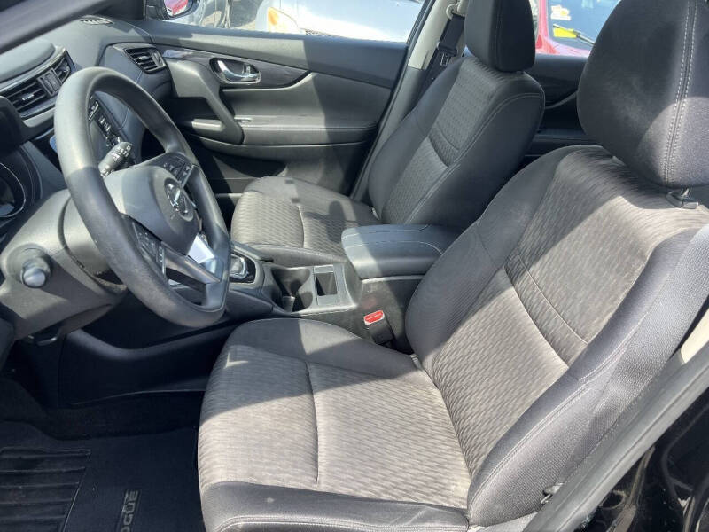 2017 Nissan Rogue S