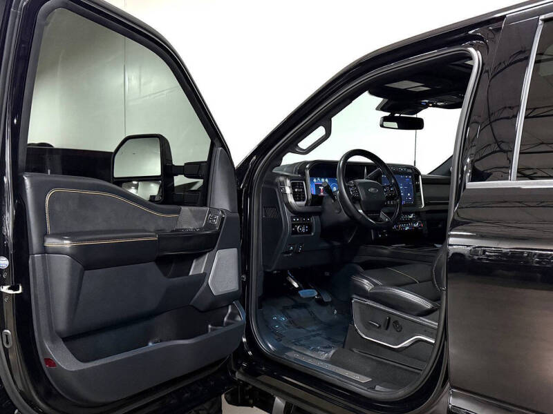 2024 Ford F-350 Super Duty Platinum