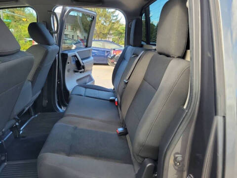 2013 Nissan Titan SV