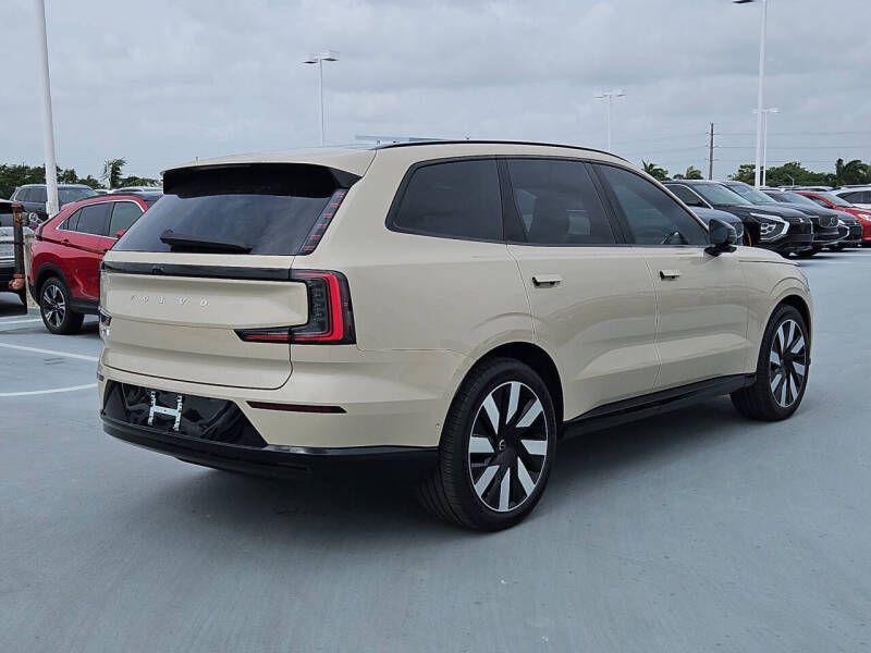 2025 Volvo EX90 Twin Performance Ultra 7P