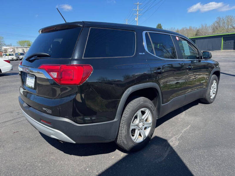 2017 GMC Acadia SLE-1