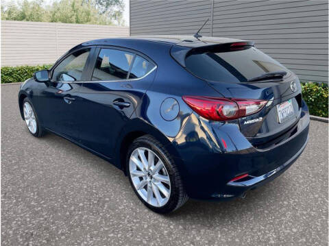 2017 Mazda MAZDA3 Touring 2.5