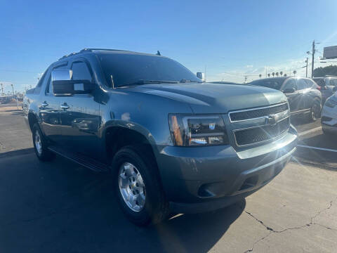 2011 Chevrolet Avalanche for sale at Carz R Us LLC in Mesa AZ