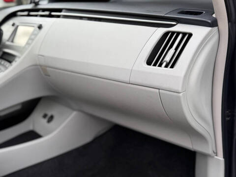 2012 Toyota Prius Two