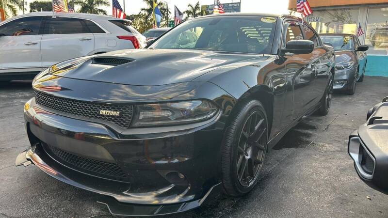 2017 Dodge Charger for sale at VALDO AUTO SALES in Hialeah FL