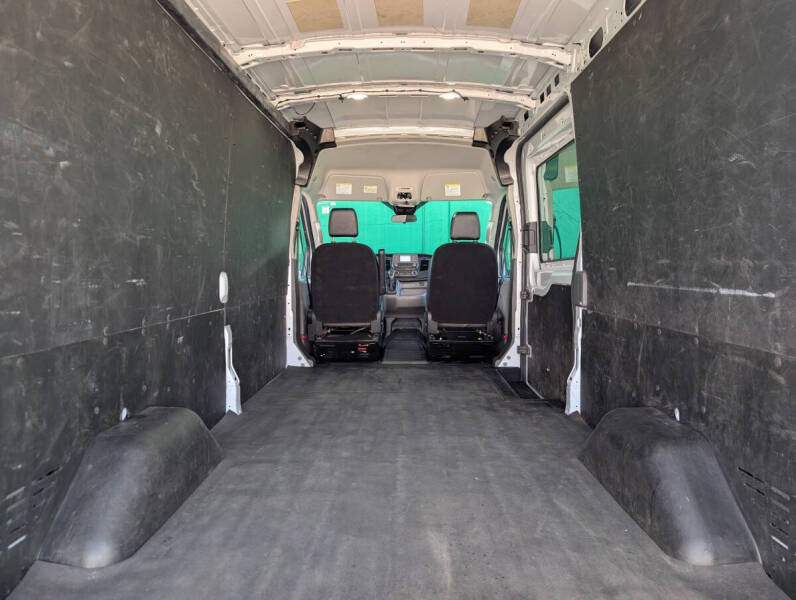 2024 Ford Transit 250