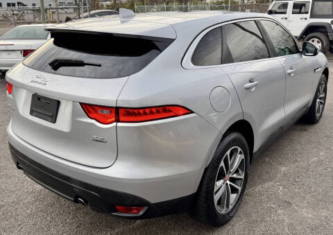 2019 Jaguar F-PACE 25t Premium