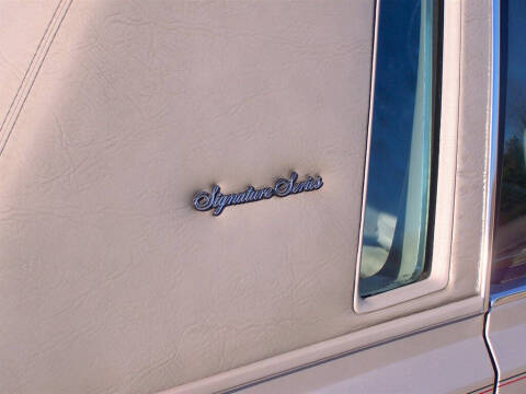 1988 Lincoln Town Car Signature