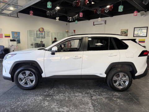 2023 Toyota RAV4 Hybrid XLE