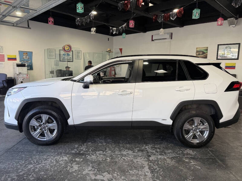 2023 Toyota RAV4 Hybrid XLE