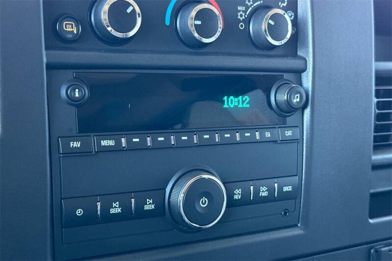 2024 Chevrolet Express LT 3500